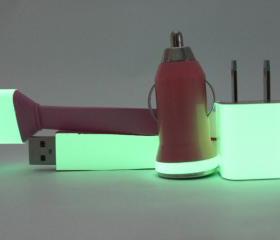Glow in the Dark iPhone Charger - Pink Glow in the Dark Flat Noodle iPhone 4 4s Charger